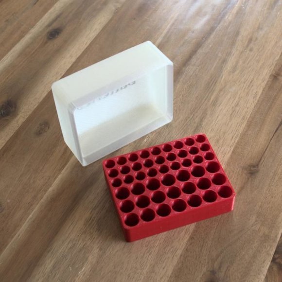 STORAGE BOX FOR ELECTRIC BATTERIES - Picture 2 of 2